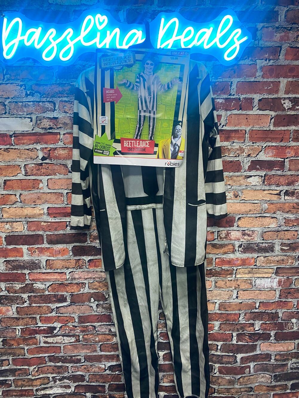 NWT - BeetleJuice Child Costume Size Large